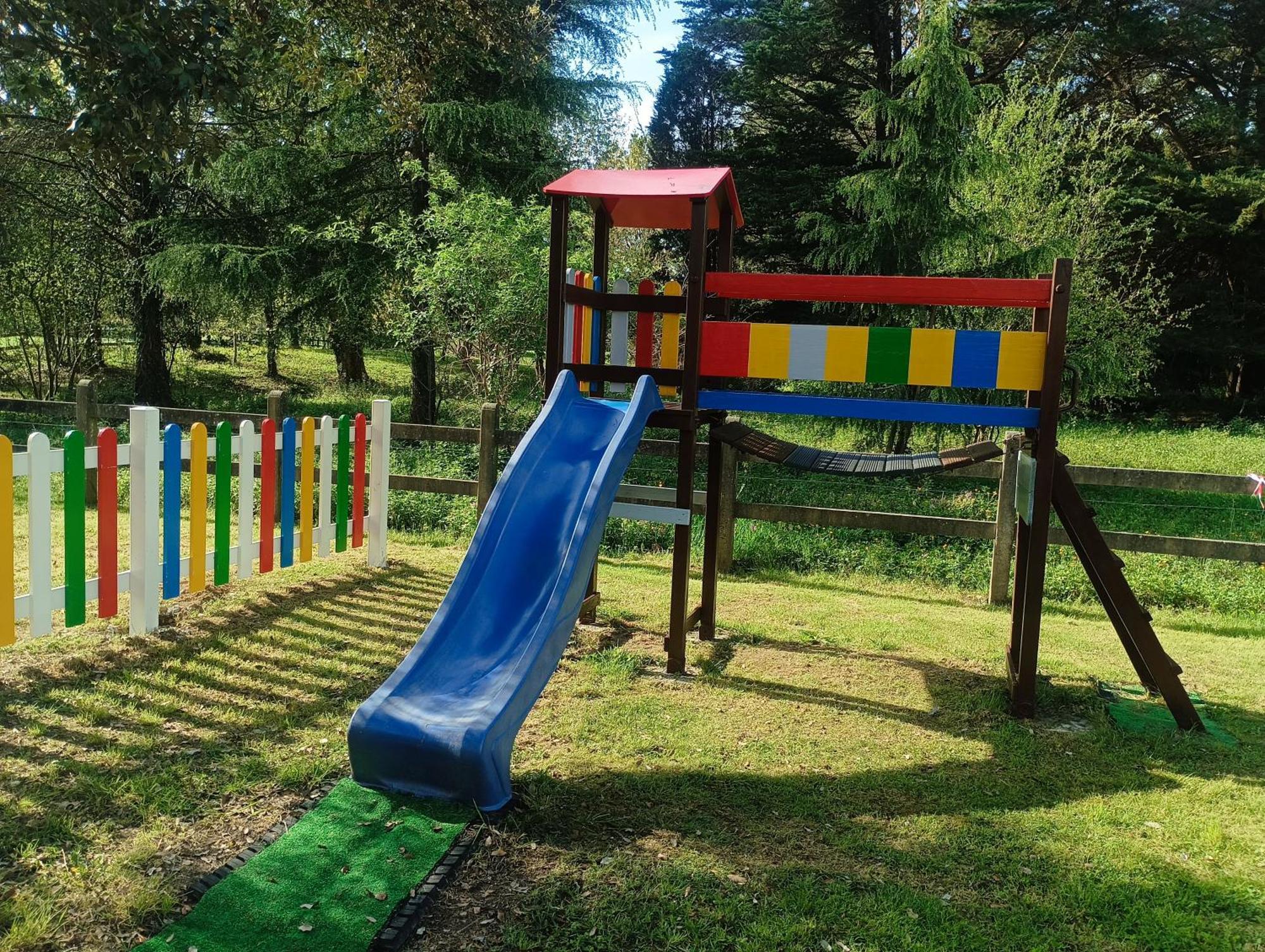 Posada Casa De Julia Parbayon Exteriér fotografie